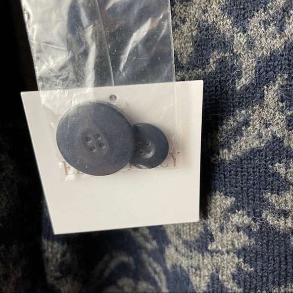 Ellen Tracy NWT Wool Blend Cardigan Wrap Sweater - Picture 5 of 10